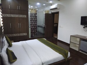 Executive Room | Room amenity - Hotel heaven and Resort (Agra)