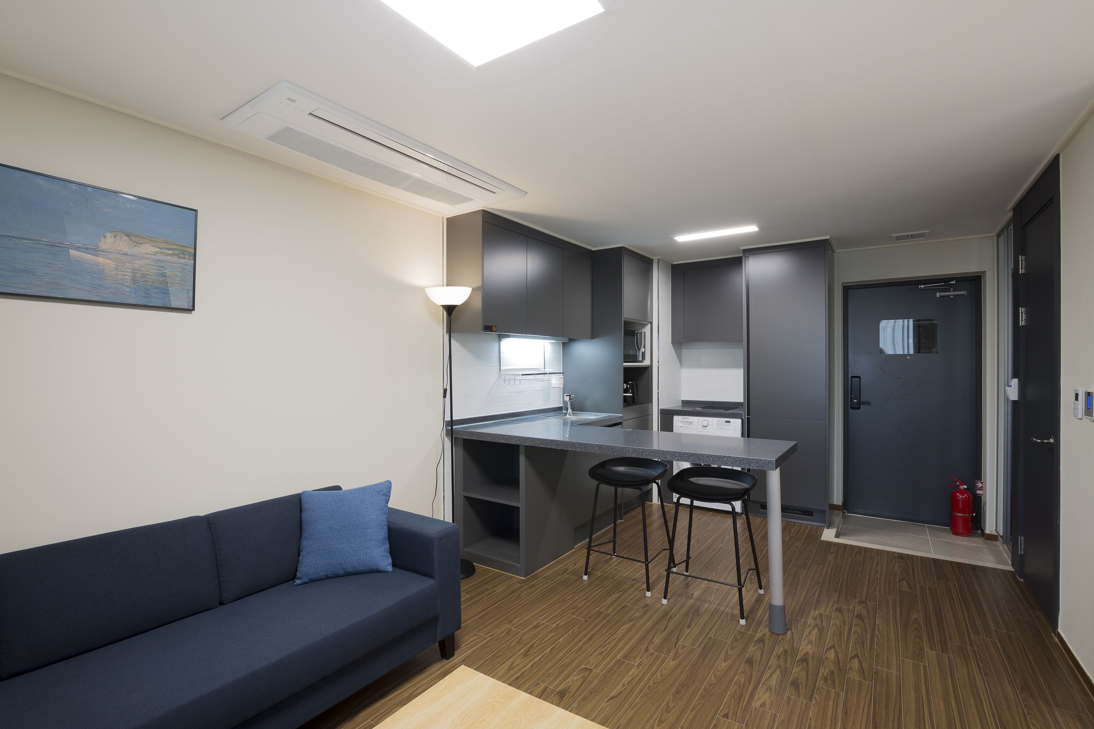 mini-fridge, electric kettle