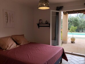 3 dormitoris, planxa i posts de planxar, wifi gratuïta i roba de llit 