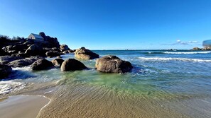 On the beach, beach towels - Villa Ker Anna, 4 people, seafront (Cléder)