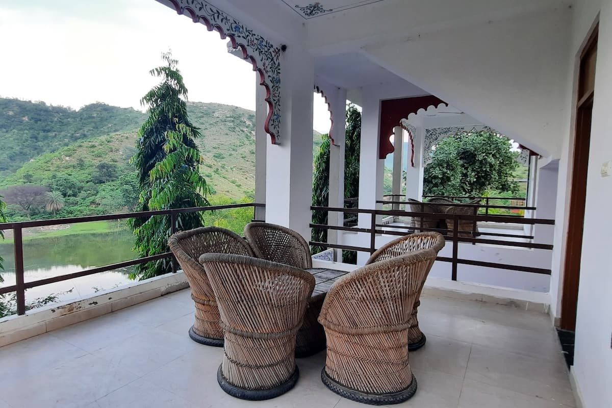 Family Room, Multiple Beds, Lake View | In-room safe, soundproofing, iron/ironing board, free WiFi