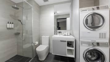 Shower, free toiletries, hair dryer, towels