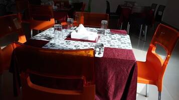 تناول الطعام