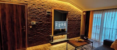 2 makuuhuonetta, italialaiset Frette-lakanat, ylelliset vuodevaatteet