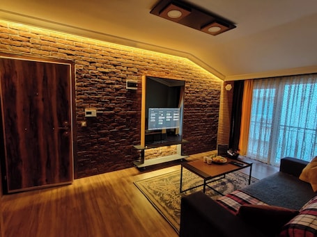 2 bedrooms, Frette Italian sheets, premium bedding, Select Comfort beds