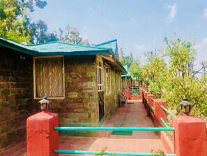 Front of property - Trinetra Orchards (Dhari)