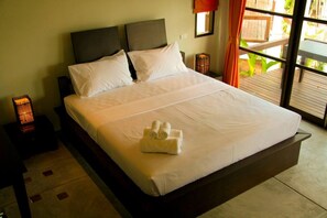 Deluxe Bungalow, | Skrivebord og wi-fi (inkludert)