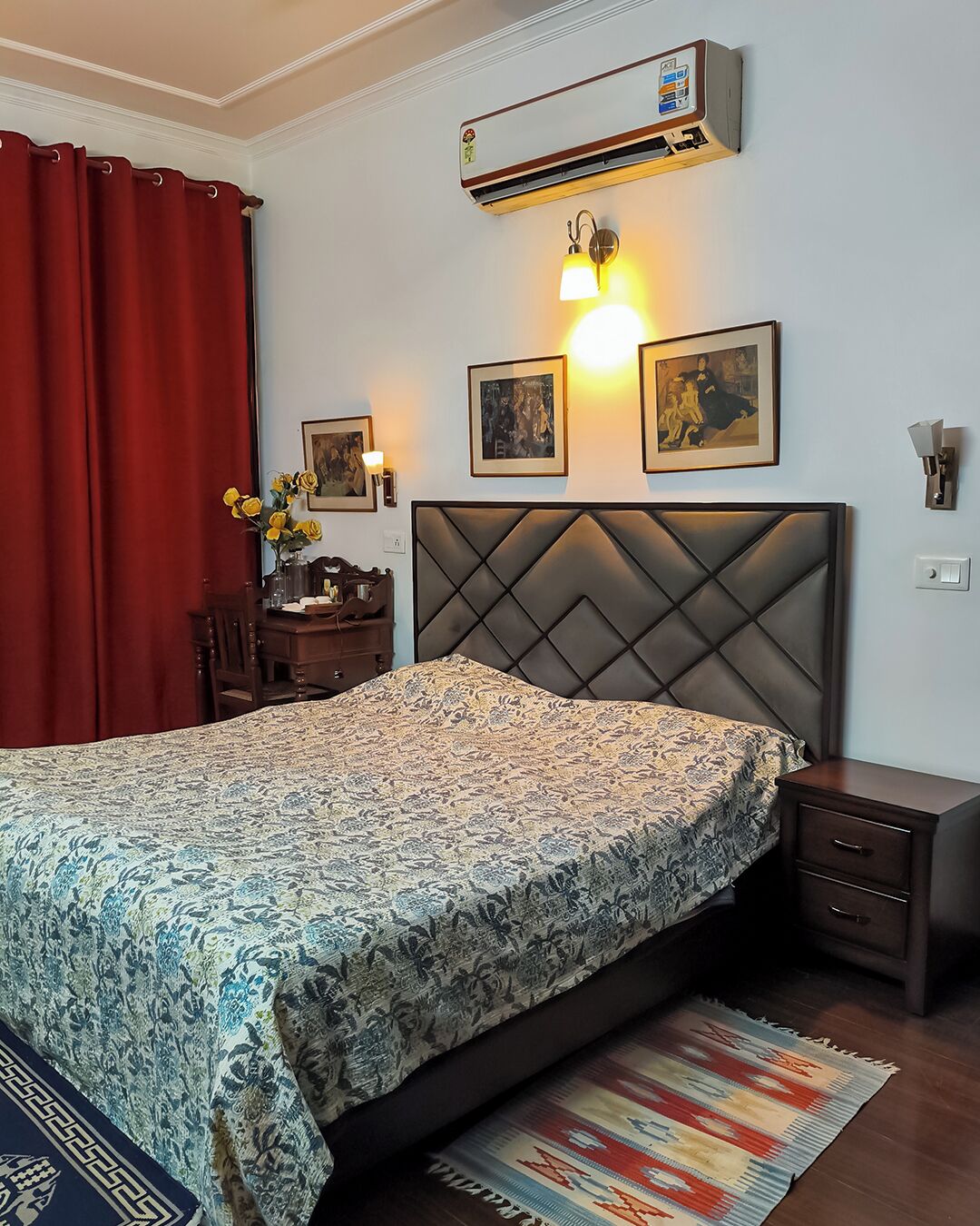 Premium bedding, memory-foam beds, in-room safe, desk