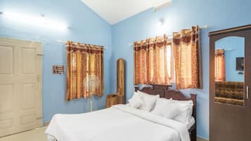 Comfort House, 3 Bedrooms | 3 bedrooms, desk, rollaway beds, free WiFi