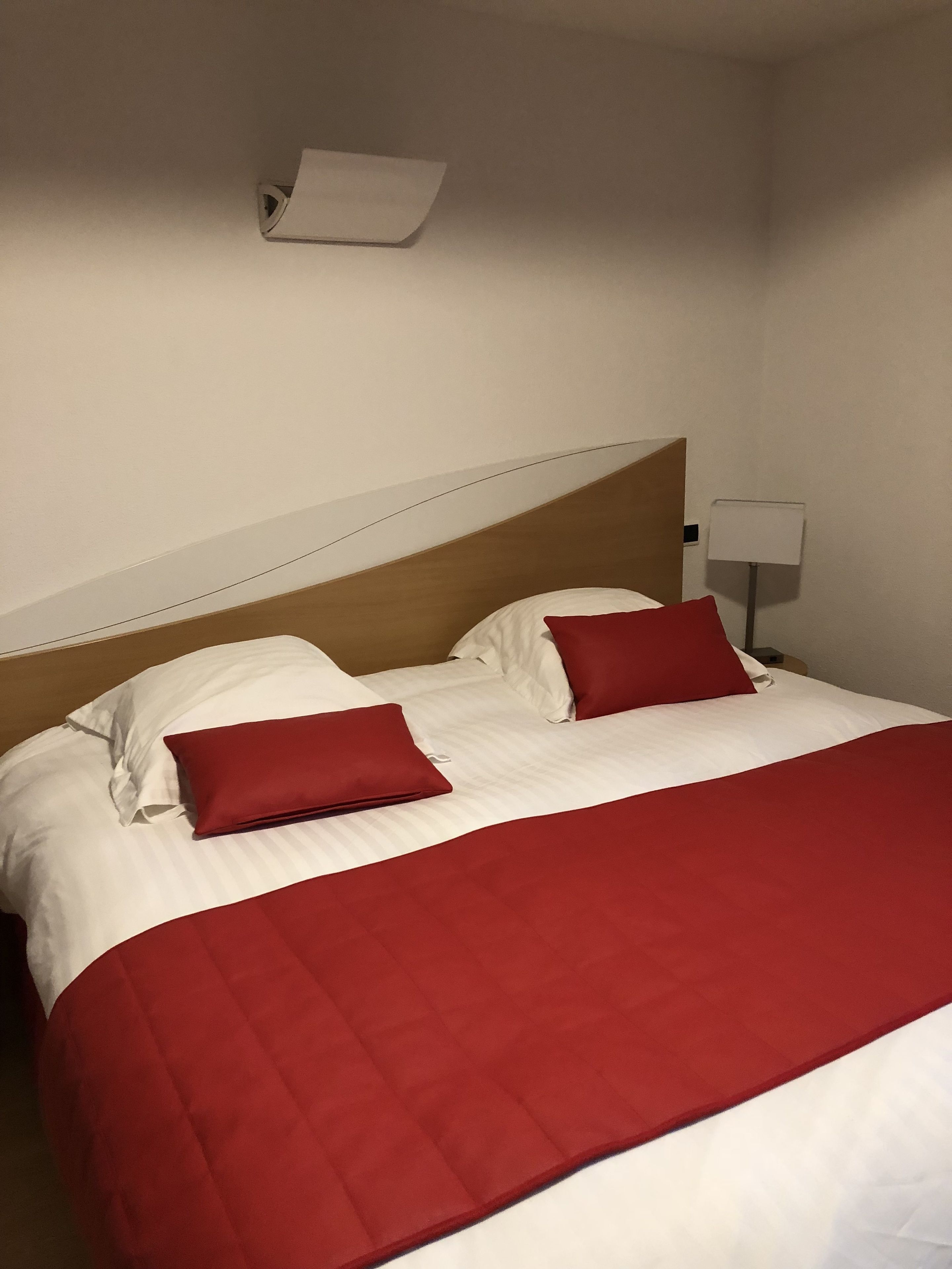 standard room | desk, soundproofing, iron/ironing board, rollaway beds