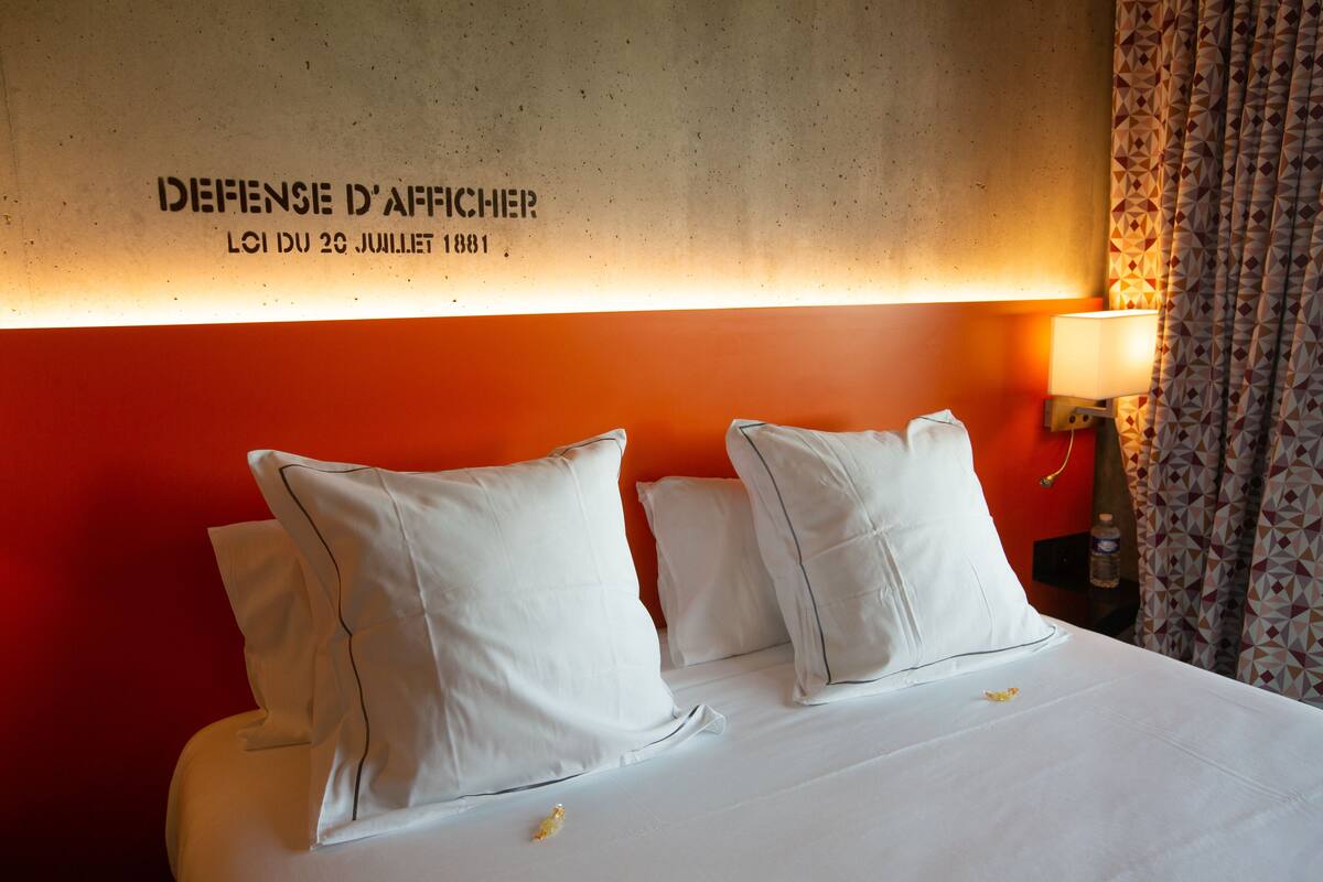 Superior Double Room | Blackout drapes, soundproofing, cribs (free), WiFi (free)