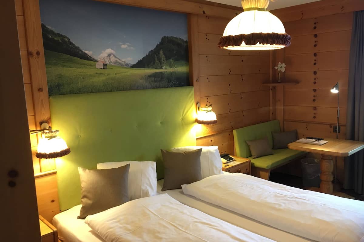 in-room safe, blackout curtains, free wifi, bed sheets