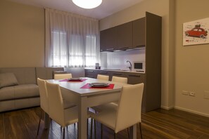 Deluxe Suite | Private kitchenette