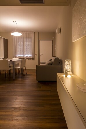 Family Suite, Kitchenette | Desk, soundproofing, free cribs/infant beds, free WiFi - Residence Nazionale Matera (Matera)