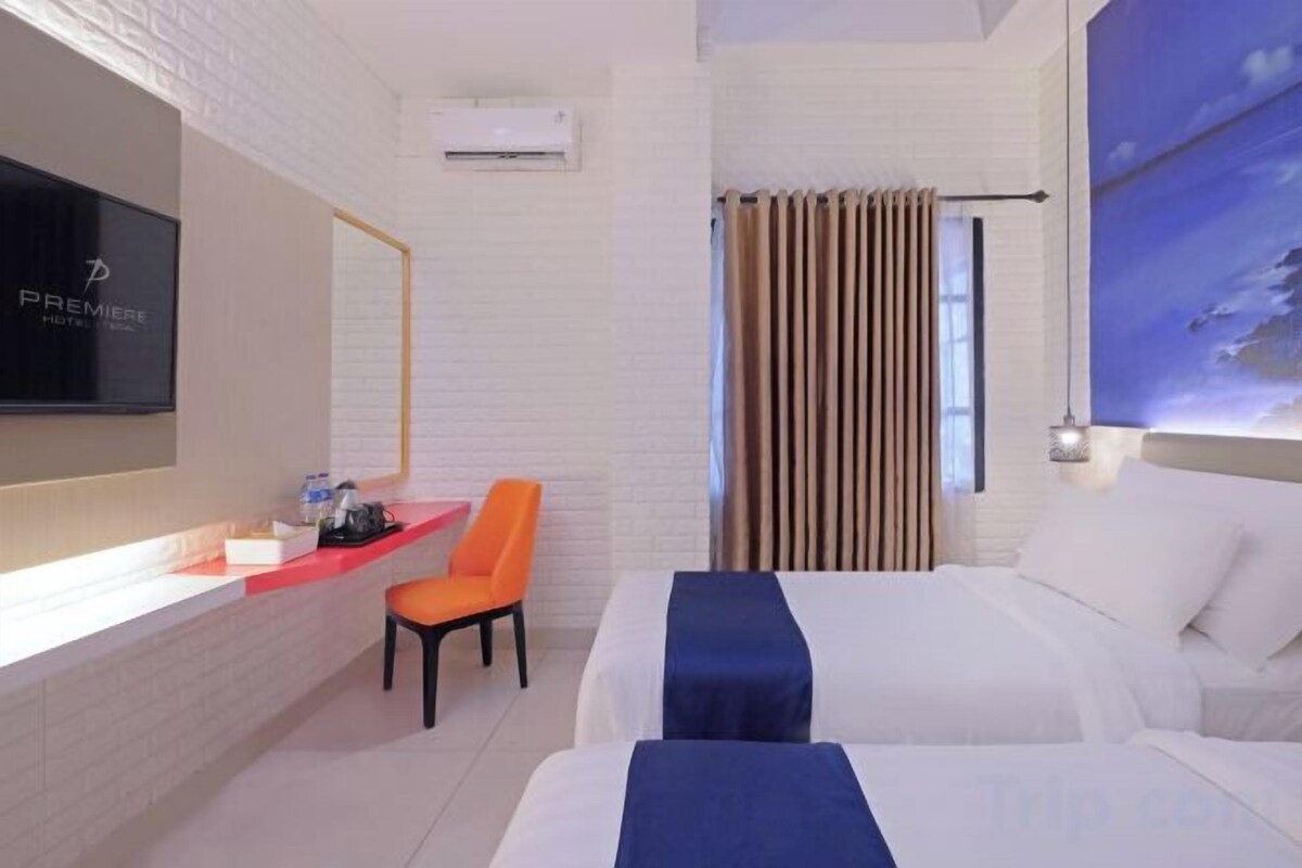 In-room safe, desk, soundproofing, WiFi (free)