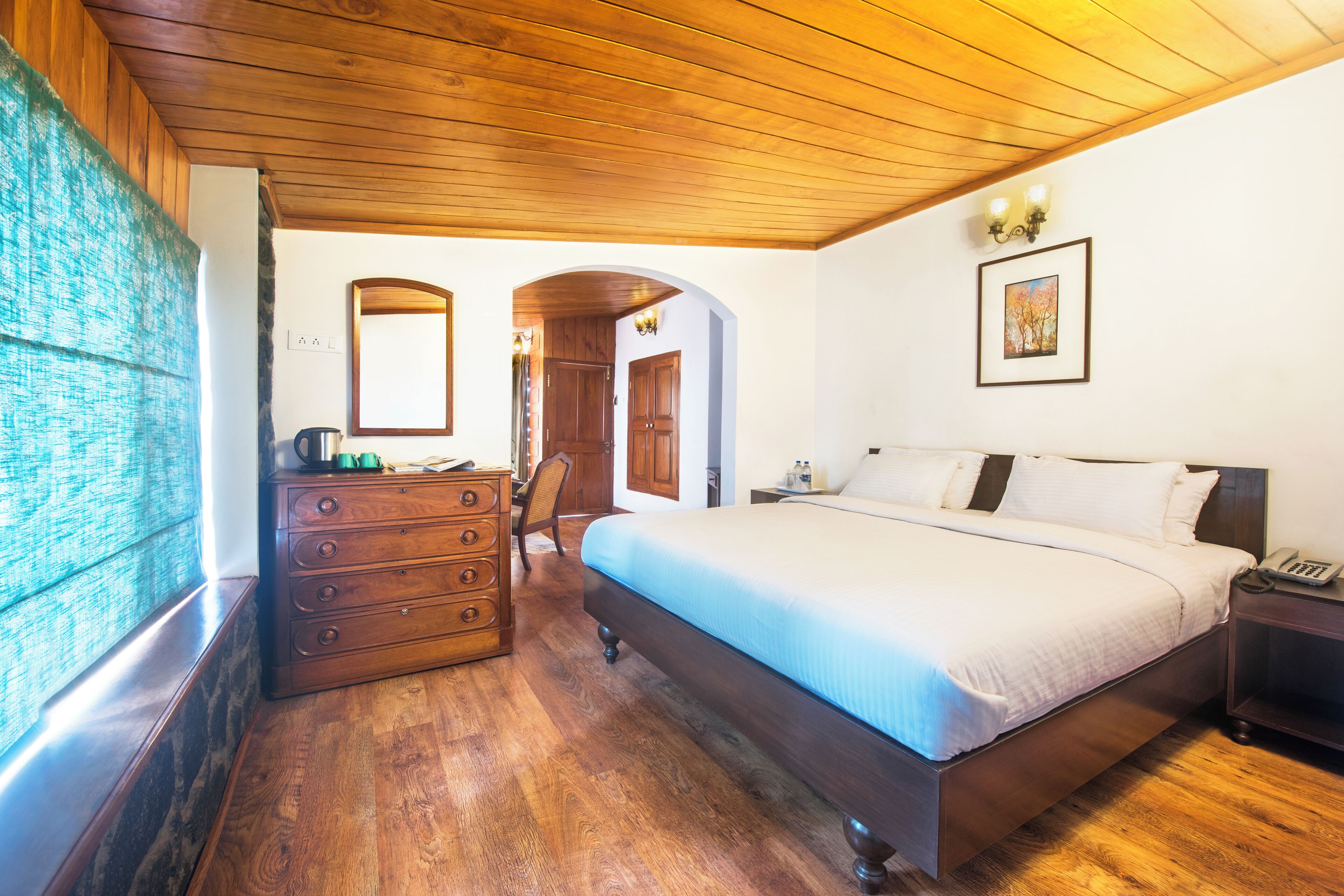 Suite Prestigio, 1 habitación, vista al valle | Tabla de planchar con plancha y ropa de cama 