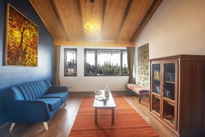 Family Suite with Fireplace