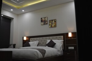 Super Deluxe Room | Living room | LCD TV