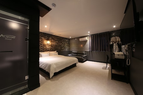 Decoración personalizada, muebles diferentes y escritorio