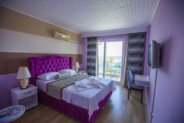 Suite | Schreibtisch, Bügeleisen/Bügelbrett, kostenloses WLAN, Bettwäsche