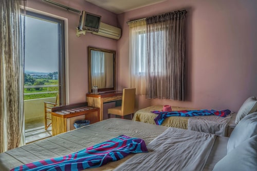 Kokoni Beach Hotel