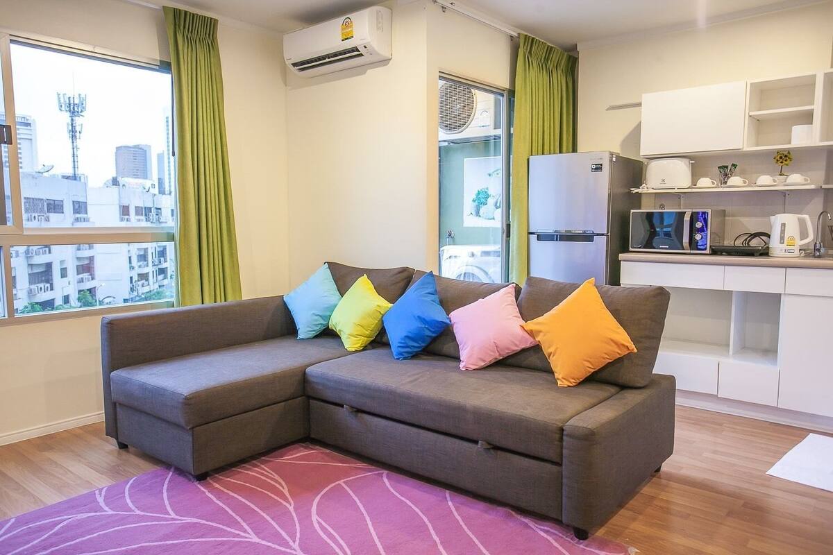 2-Bedroom Deluxe Apartment | Living area