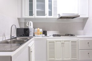 3 Bedrooms House  | 私人厨房 | 大冰箱、微波炉、炉灶、电热水壶