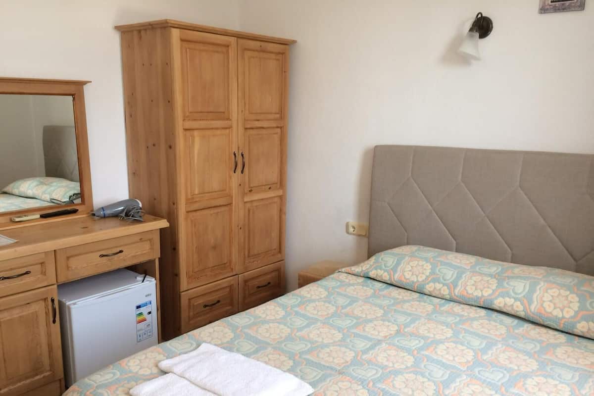 Standard Double Room | 2 bedrooms, desk, laptop workspace, soundproofing