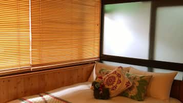 Deluxe Double Room | Desk, free WiFi, bed sheets