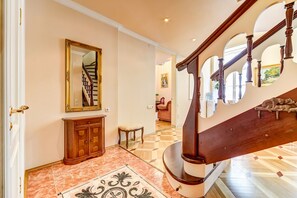 Duplex, Sauna | Living area
