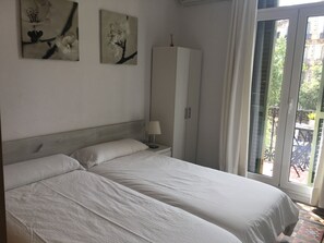 Doppel- oder Zweibettzimmer, Balkon