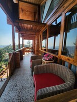 Family Cottage | Balcony