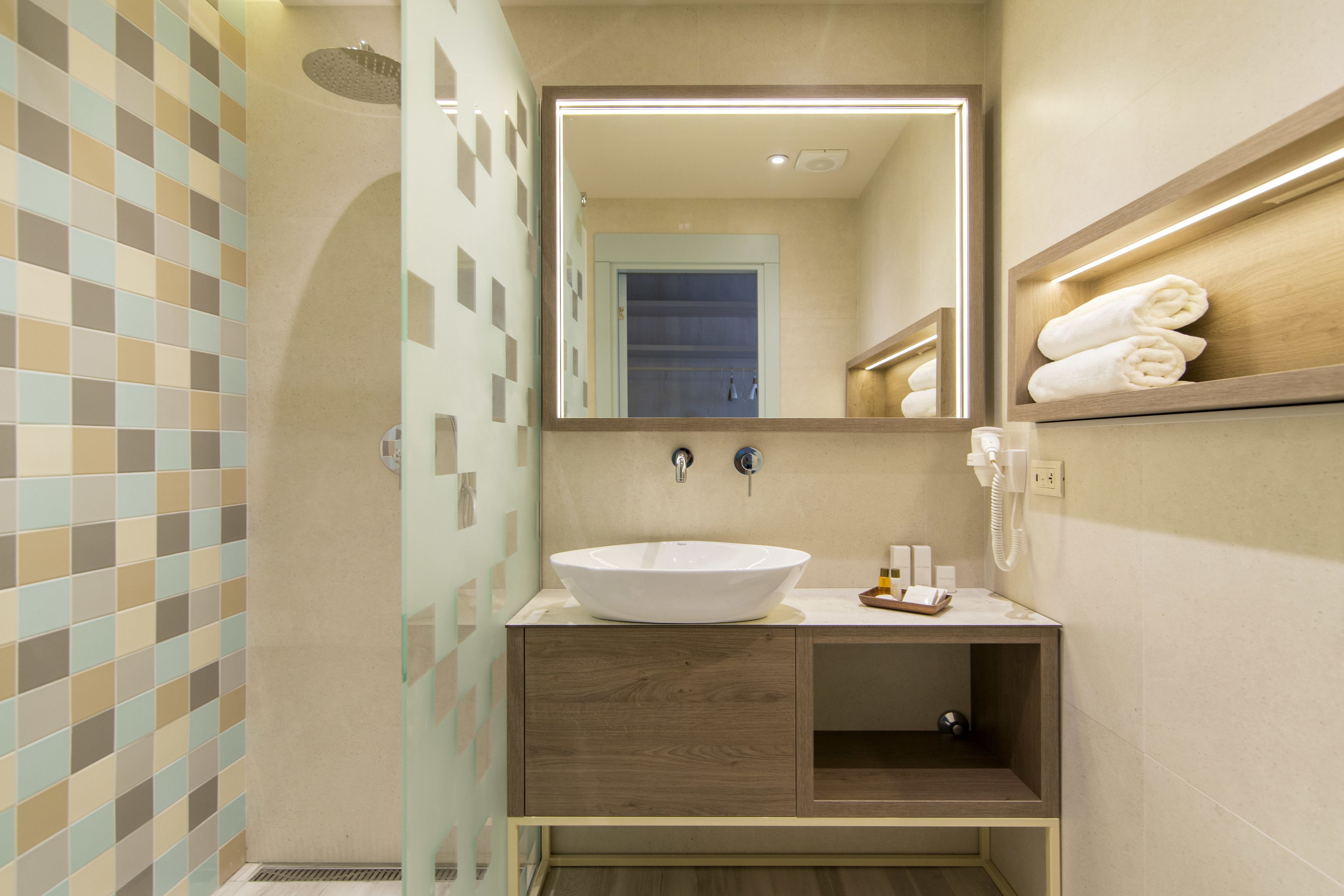 economy double or twin room, 1 queen bed | bathroom | shower, free toiletries, hair dryer, slippers