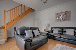 Cottage, 2 Bedrooms (Violet Cottage) | 2 bedrooms, premium bedding, memory foam beds, individually furnished