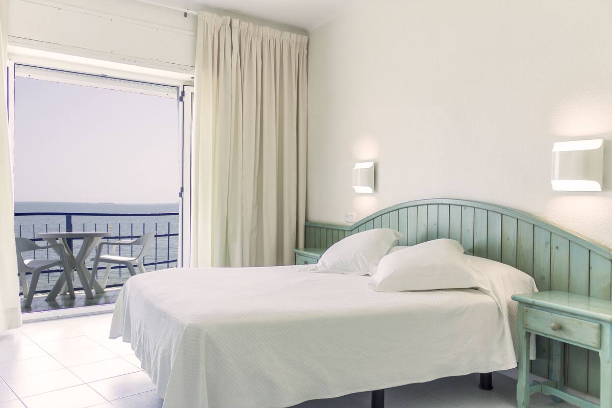 Blackout curtains, rollaway beds, free WiFi, bed sheets