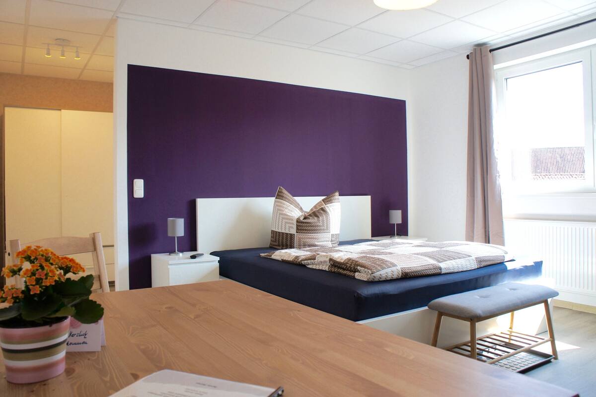 Desk, soundproofing, rollaway beds, free WiFi