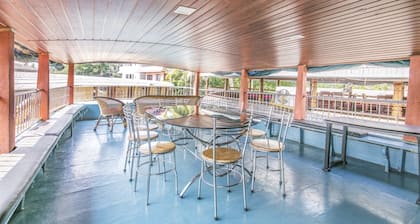 GuestHouser 3 BHK Houseboat 147b