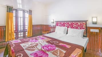 Comfort House, 3 Bedrooms | 3 bedrooms, desk