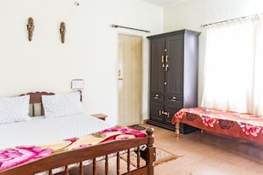 Desk, rollaway beds
