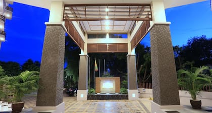 Glorious Monywa Hotel