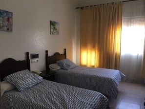 트윈룸 | 무료 WiFi