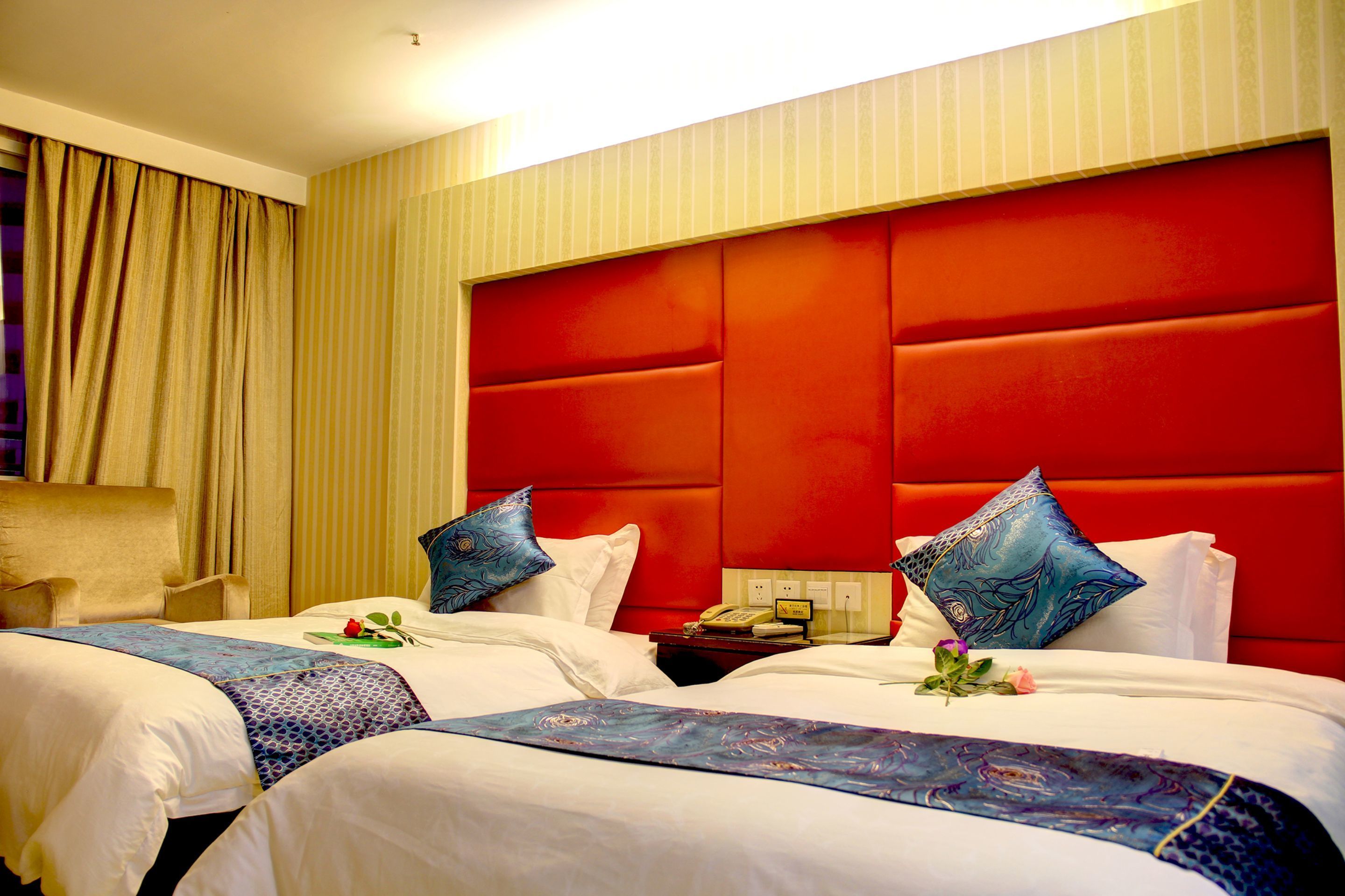 business twin room | desk, free wifi