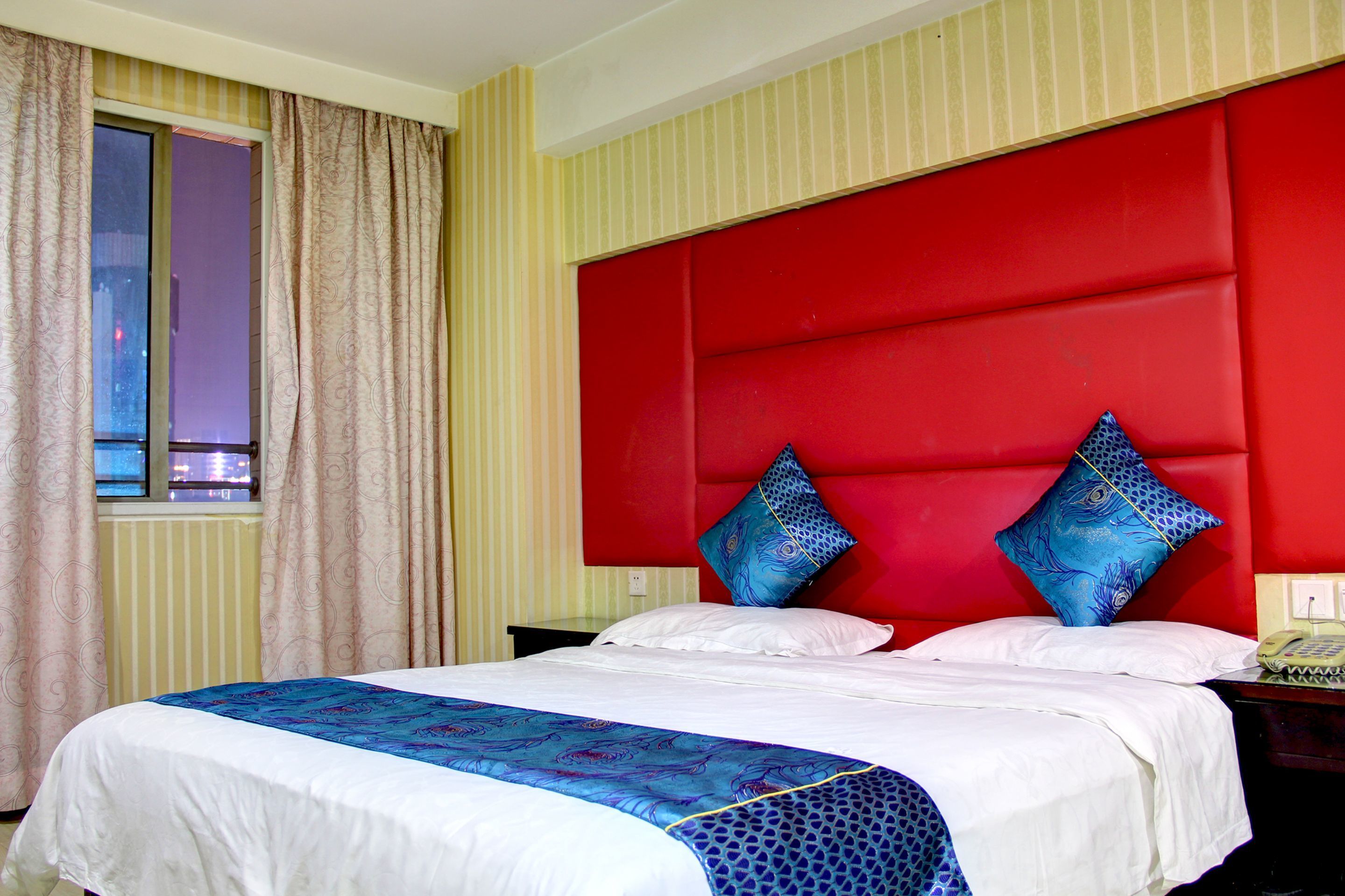 standard double room | desk, free wifi