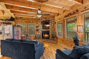 Cabin, 3 Bedrooms | Interior - Luxurious Nine Bears Home Minutes Away to Gatlinburg by Redawning (Sevierville)