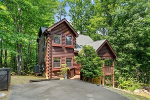 Cabin, 2 Bedrooms | Exterior