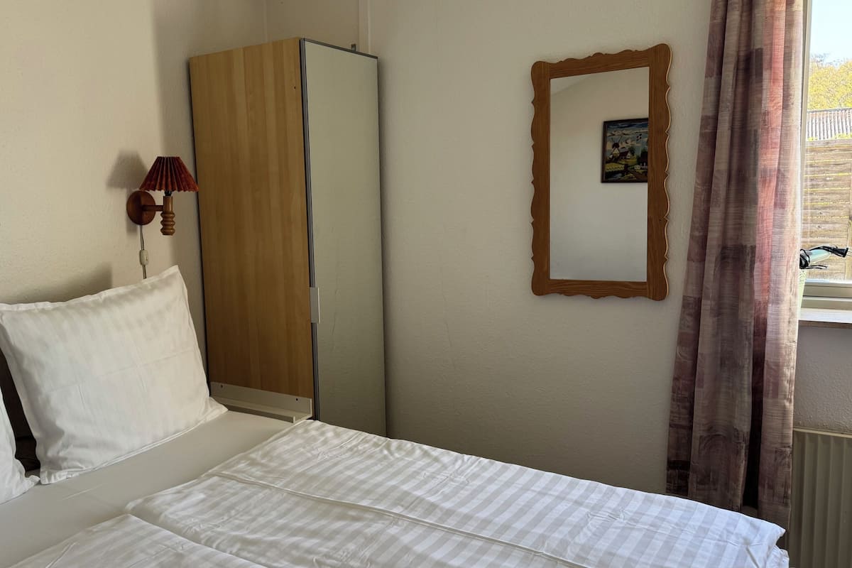 Standard Double Room, Private Bathroom | Hypo-allergenic bedding, individually decorated, individually furnished