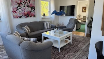 32-Zoll-Flachbildfernseher mit Kabelempfang, Fernseher
