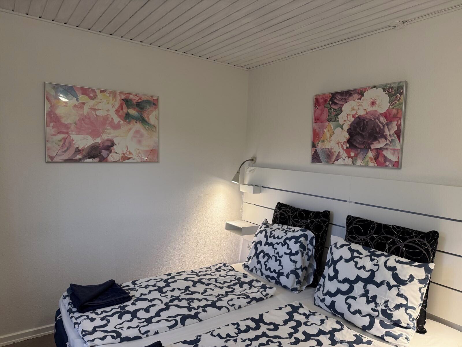 Chambre double | Literie hypoallergénique, décor unique, ameublement unique