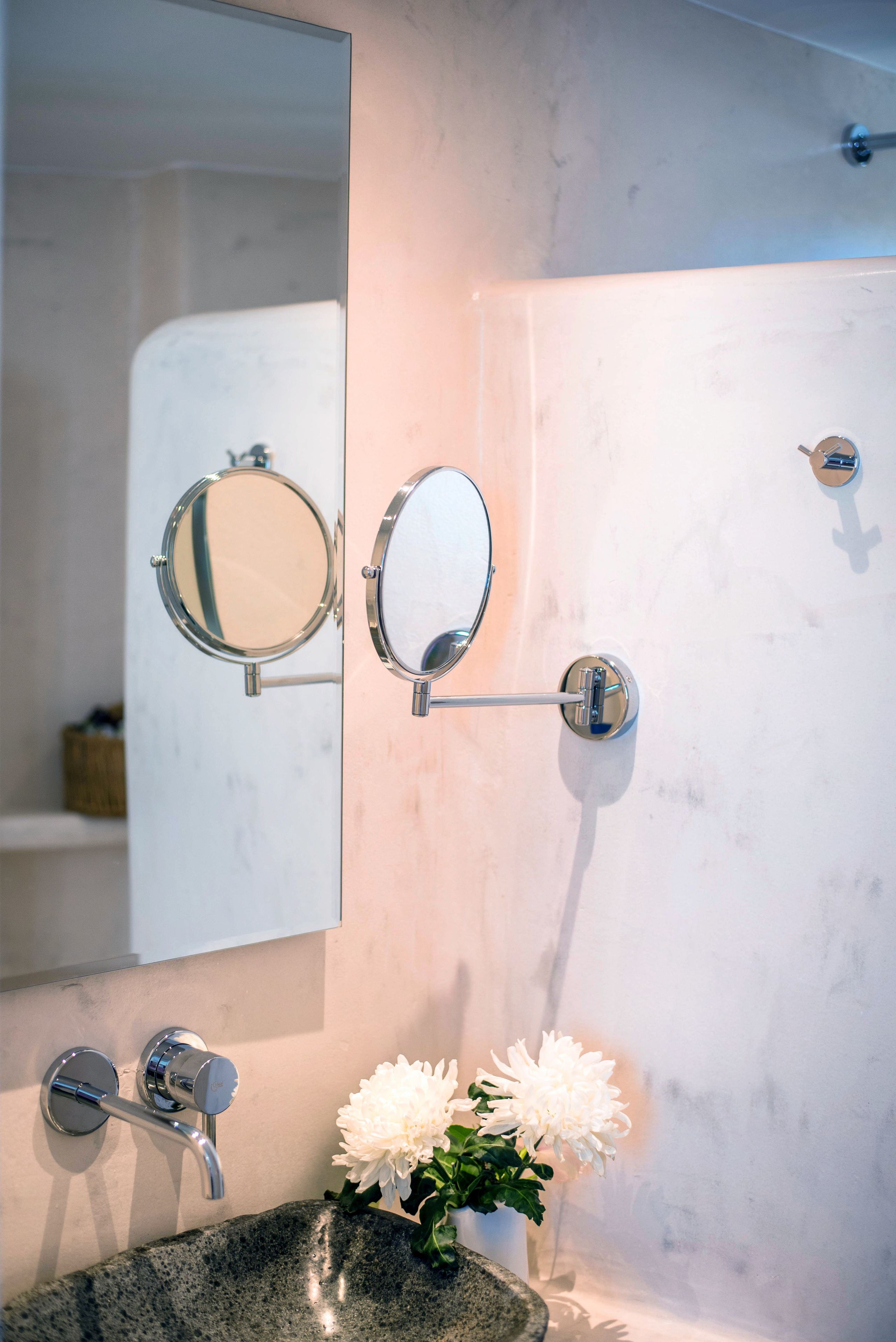 shower, free toiletries, hair dryer, slippers