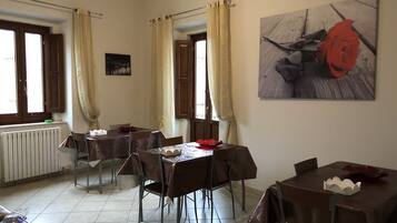 Colazione a buffet inclusa, servita tutte le mattine